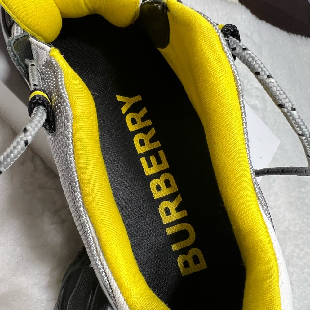 Burberry Arthur low trainers Men sz 41 US sz 9 - Picture 2 of 7